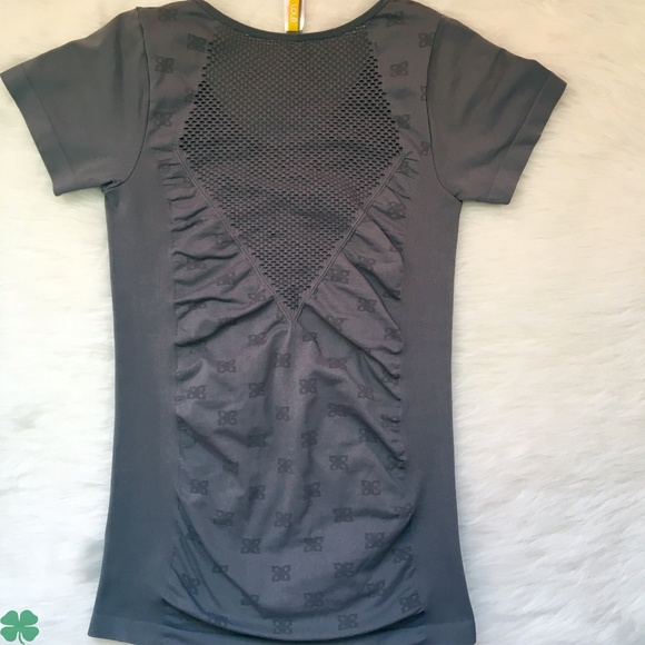 NWOT Lole Darling Top Size S/M - Picture 3 of 9